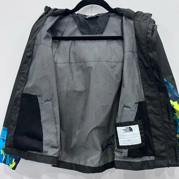 The North Face Boys' Antora Rain Jacket size 10 - Picture 14 of 14